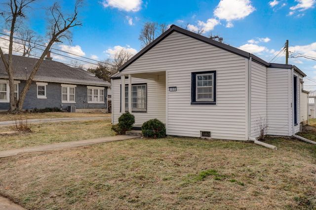 103 E Meadow Avenue, Crane, MO 65633