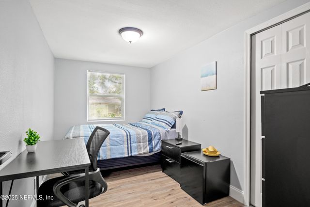 3040 W 5TH Street, Jacksonville, FL 32254