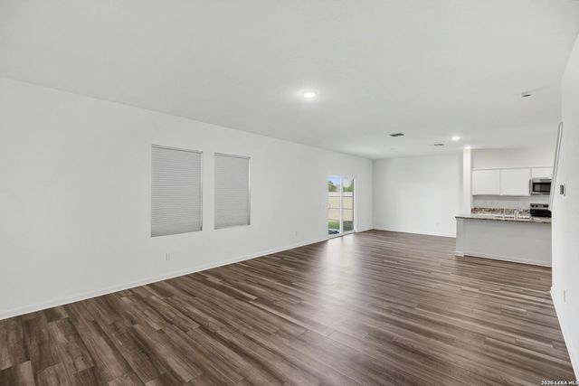 7246 King Bend, San Antonio, TX 78252