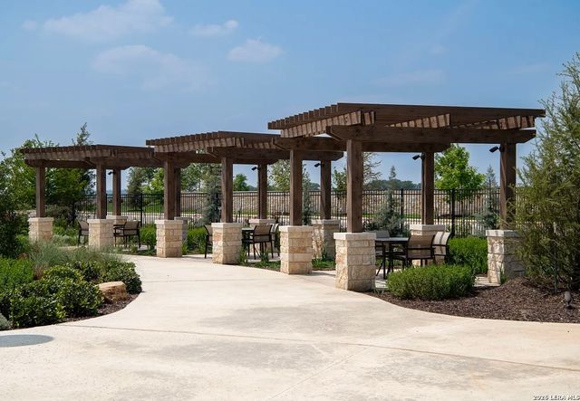 7246 King Bend, San Antonio, TX 78252
