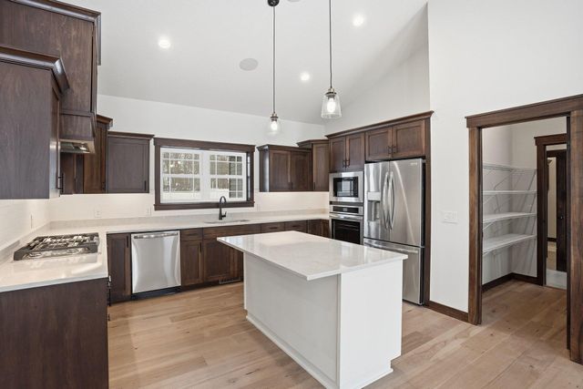 4282 159th Avenue NE, Ham Lake, MN 55304