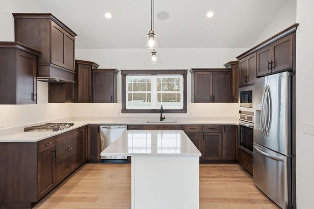 4282 159th Avenue NE, Ham Lake, MN 55304