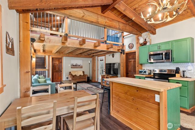 19807 State Route 706 E, Elbe, WA 98330