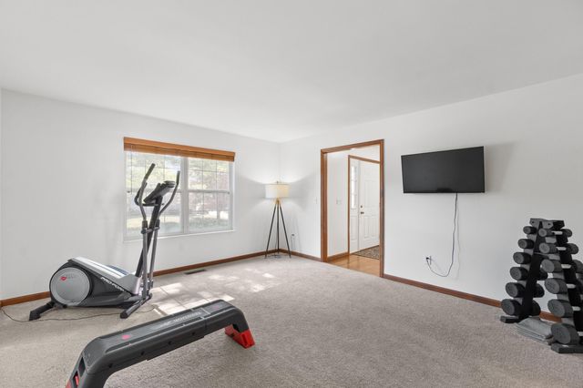 8388 Woodcreek Drive, Florence, KY 41042