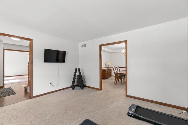 8388 Woodcreek Drive, Florence, KY 41042