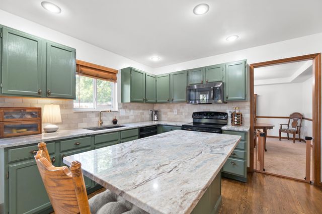 8388 Woodcreek Drive, Florence, KY 41042