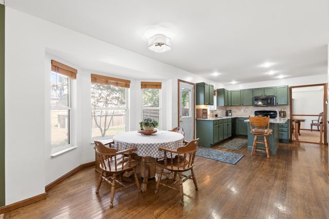 8388 Woodcreek Drive, Florence, KY 41042