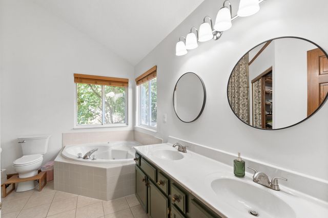 8388 Woodcreek Drive, Florence, KY 41042