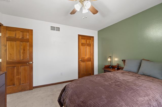 8388 Woodcreek Drive, Florence, KY 41042