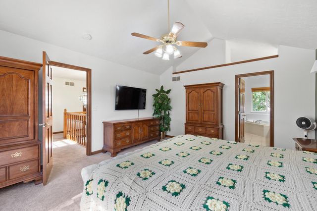 8388 Woodcreek Drive, Florence, KY 41042