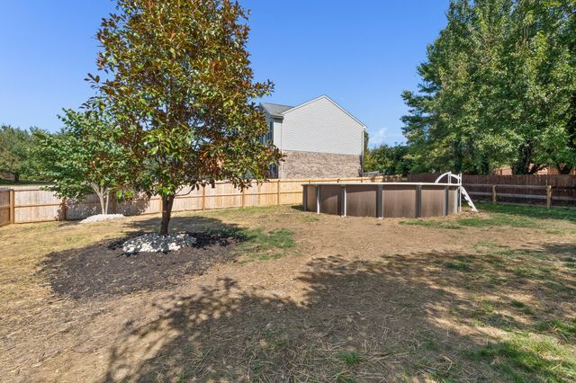 8388 Woodcreek Drive, Florence, KY 41042