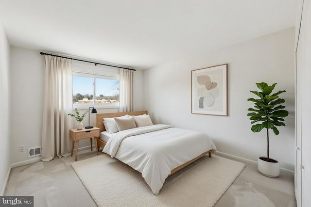 16 CLEMSON CT, Rockville, MD 20850