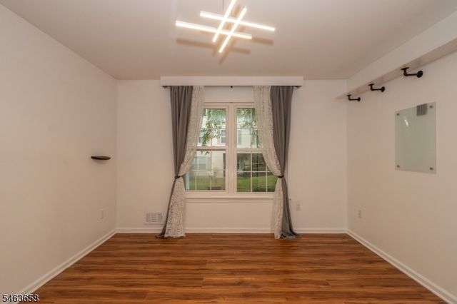 172 Potomac Dr 172, Bernards Twp., NJ 07920