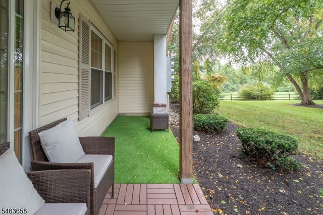 172 Potomac Dr 172, Bernards Twp., NJ 07920