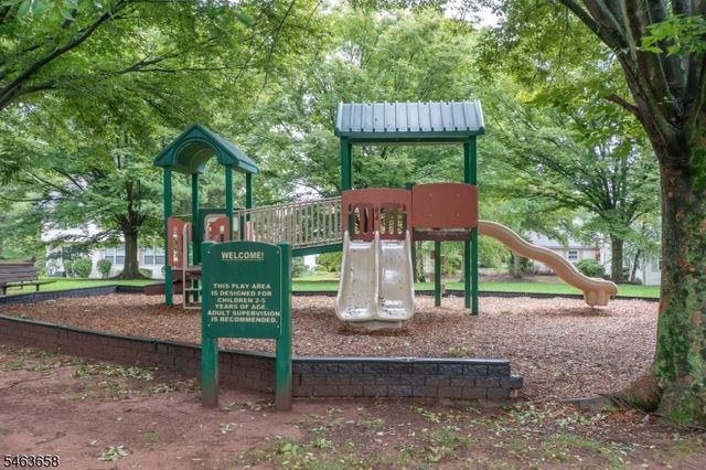 172 Potomac Dr 172, Bernards Twp., NJ 07920