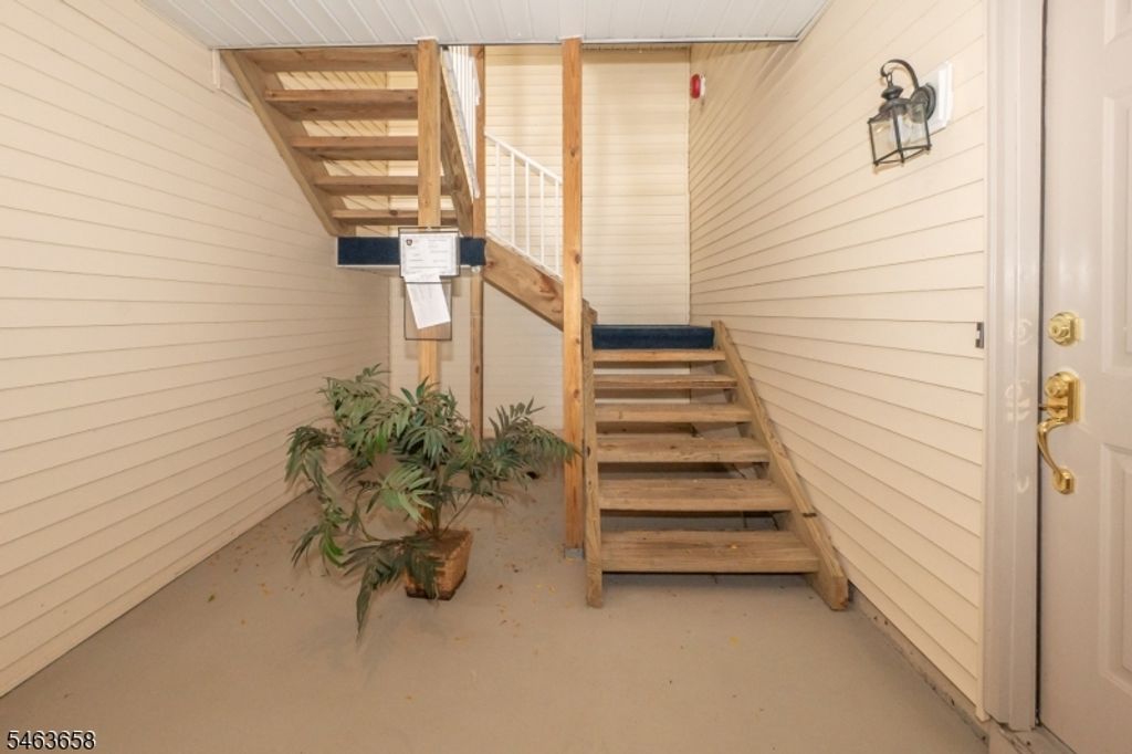 172 Potomac Dr 172, Bernards Twp., NJ 07920 — photo 2