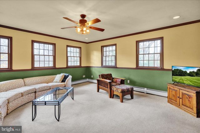 615 W BELLEVUE AVE, Reading, PA 19605