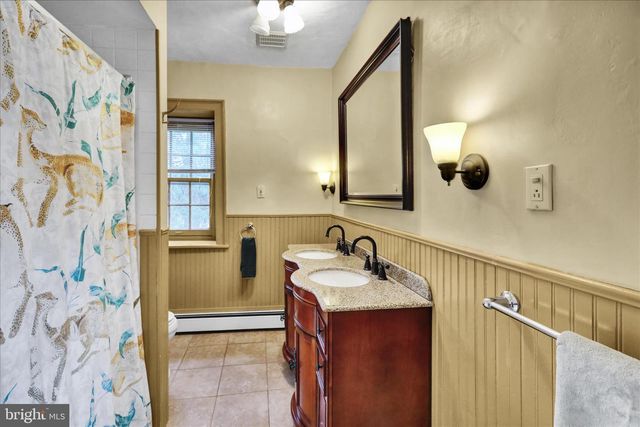 615 W BELLEVUE AVE, Reading, PA 19605