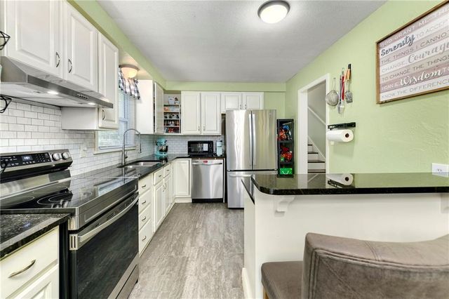 5213 S Union Street, Independence, MO 64055