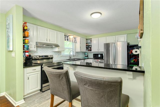 5213 S Union Street, Independence, MO 64055