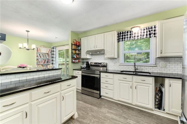 5213 S Union Street, Independence, MO 64055