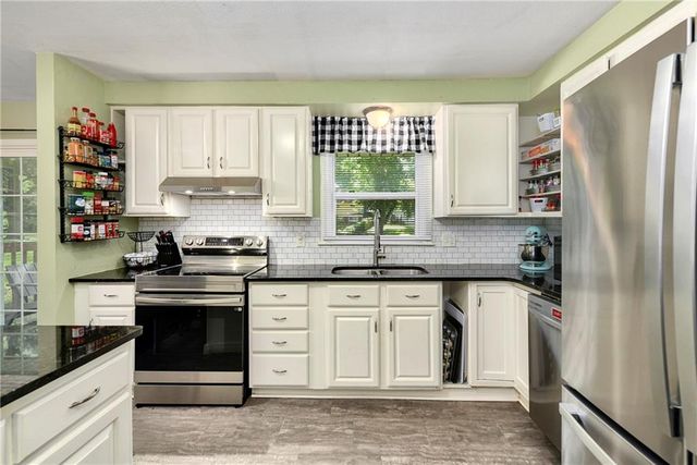 5213 S Union Street, Independence, MO 64055