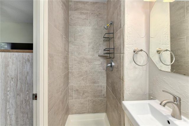 5213 S Union Street, Independence, MO 64055