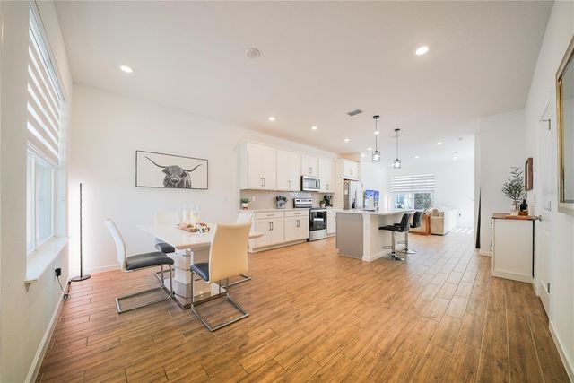 613 DOGFISH LANE, Debary, FL 32713