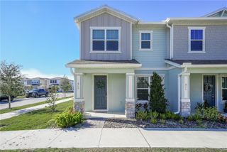 613 DOGFISH LANE, Debary, FL 32713