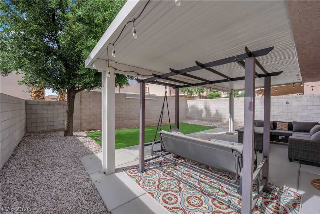 9129 Green Frost Drive, Las Vegas, NV 89129 — photo 3