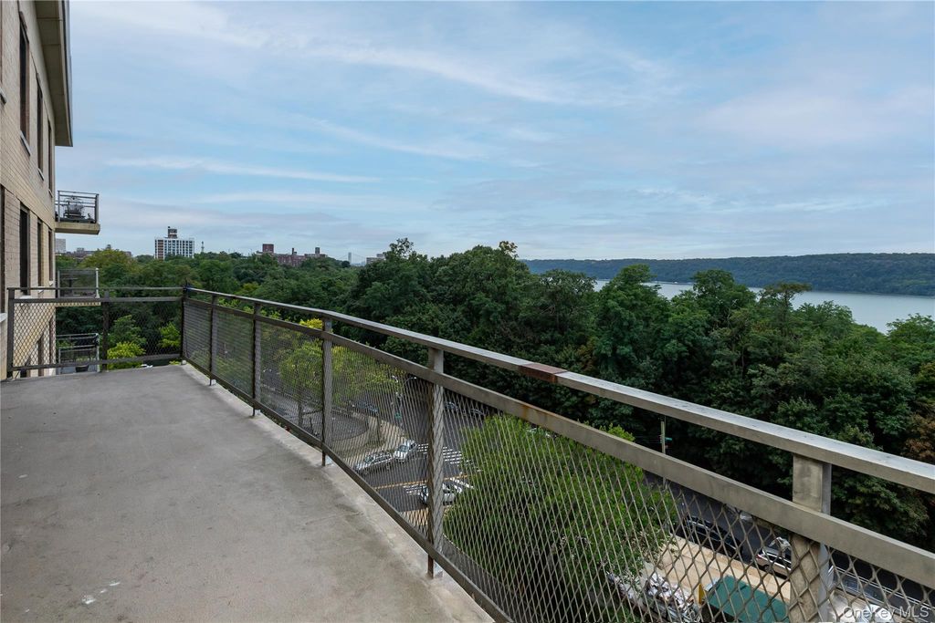 3671 Hudson Manor Terrace 6LM, Bronx, NY 10463
