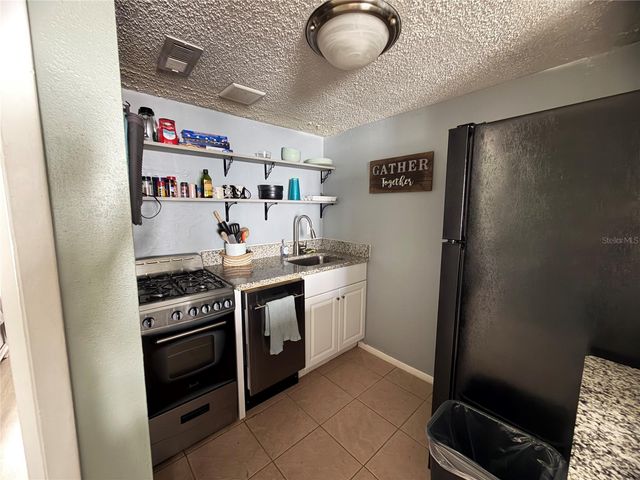 145 OYSTER BAY CIRCLE 140, Altamonte Springs, FL 32701