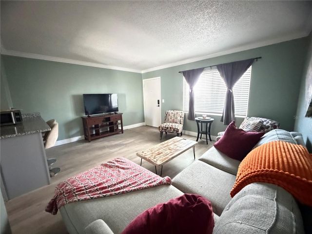 145 OYSTER BAY CIRCLE 140, Altamonte Springs, FL 32701