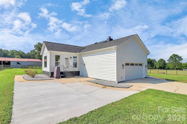 5008 Steele Village Road, Rock Hill, SC 29730