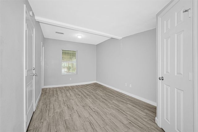 5009 Bataan Road, Houston, TX 77033