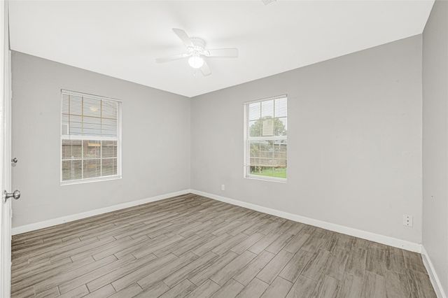5009 Bataan Road, Houston, TX 77033