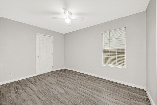 5009 Bataan Road, Houston, TX 77033