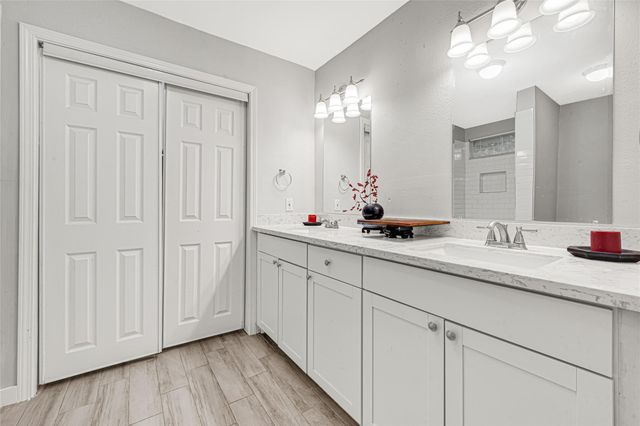 5009 Bataan Road, Houston, TX 77033
