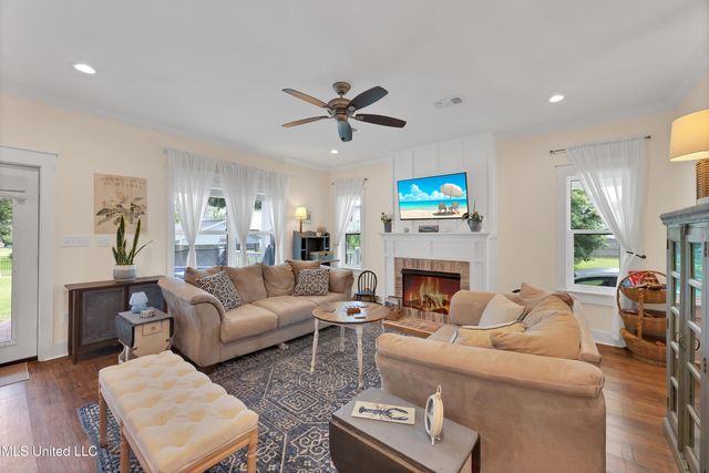 605 Magnolia Street, Long Beach, MS 39560