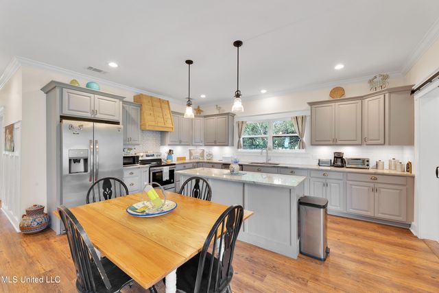 605 Magnolia Street, Long Beach, MS 39560