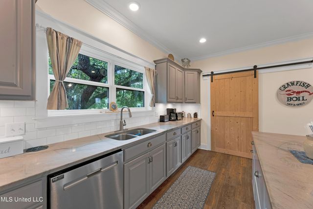 605 Magnolia Street, Long Beach, MS 39560