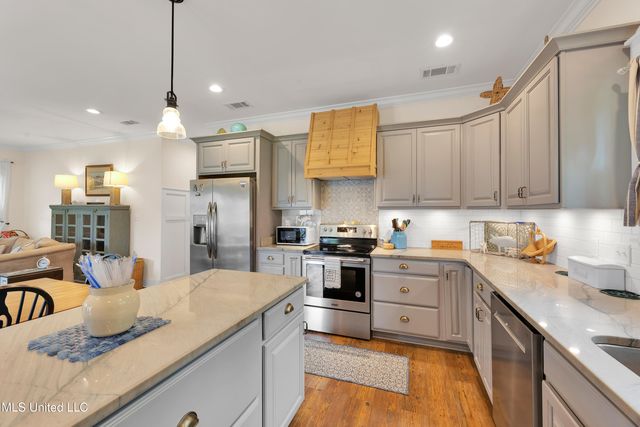 605 Magnolia Street, Long Beach, MS 39560