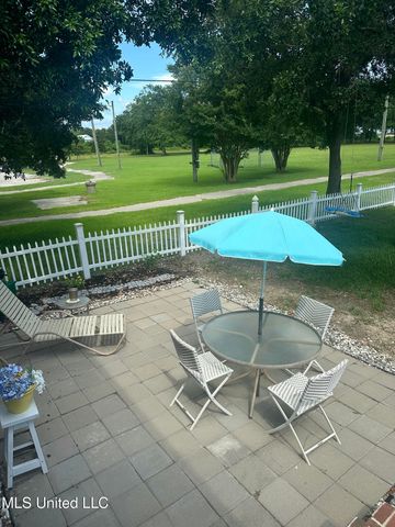 605 Magnolia Street, Long Beach, MS 39560