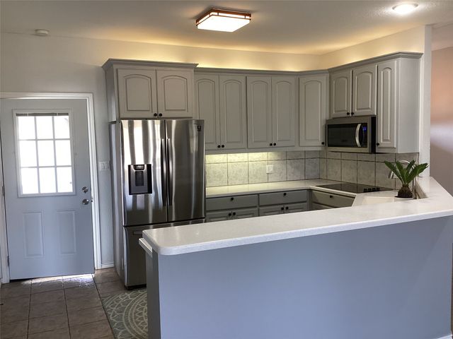 6507 Shadowview Court, Mineral Wells, TX 76067