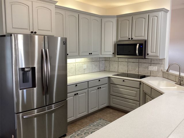 6507 Shadowview Court, Mineral Wells, TX 76067