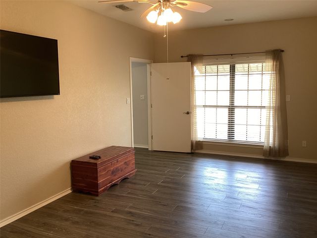 6507 Shadowview Court, Mineral Wells, TX 76067