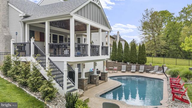 250 FREELAND DR, Collegeville, PA 19426