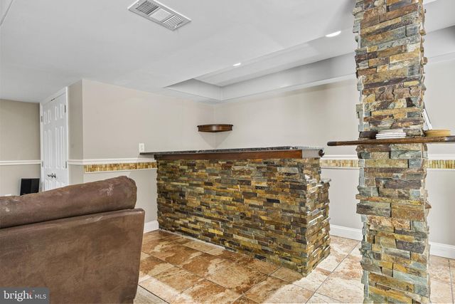 250 FREELAND DR, Collegeville, PA 19426