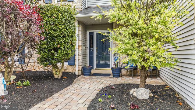 250 FREELAND DR, Collegeville, PA 19426