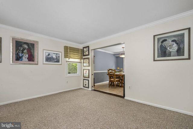 250 FREELAND DR, Collegeville, PA 19426